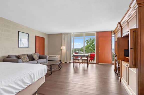 Rock Lane - Room 203 - K | LV - Image 3