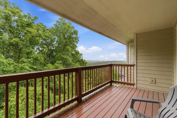 OakRidge - Condo 748 AB | WK | 2 BD - Image 3