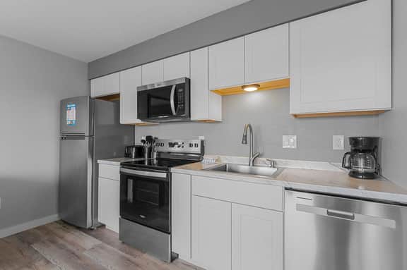 Rock Lane - Condo 401 - 1 BD | LTD - Image 3
