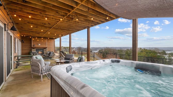 Where Can You Find the Best Places to Stay in Branson, MO with Private Hot Tubs?