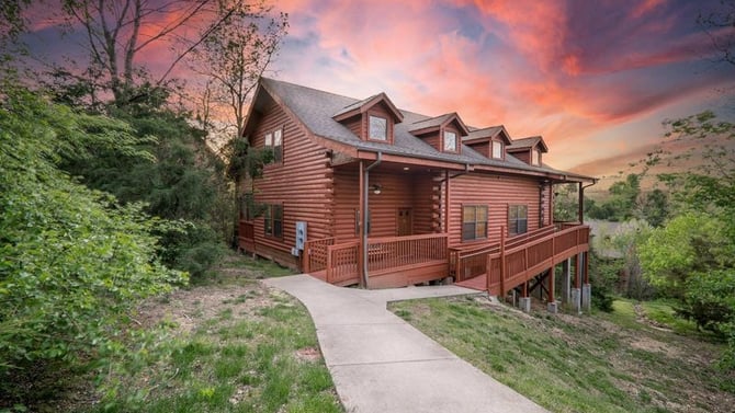 Multi-Generational Vacation in Branson: Cabins and Lodges for Every Age